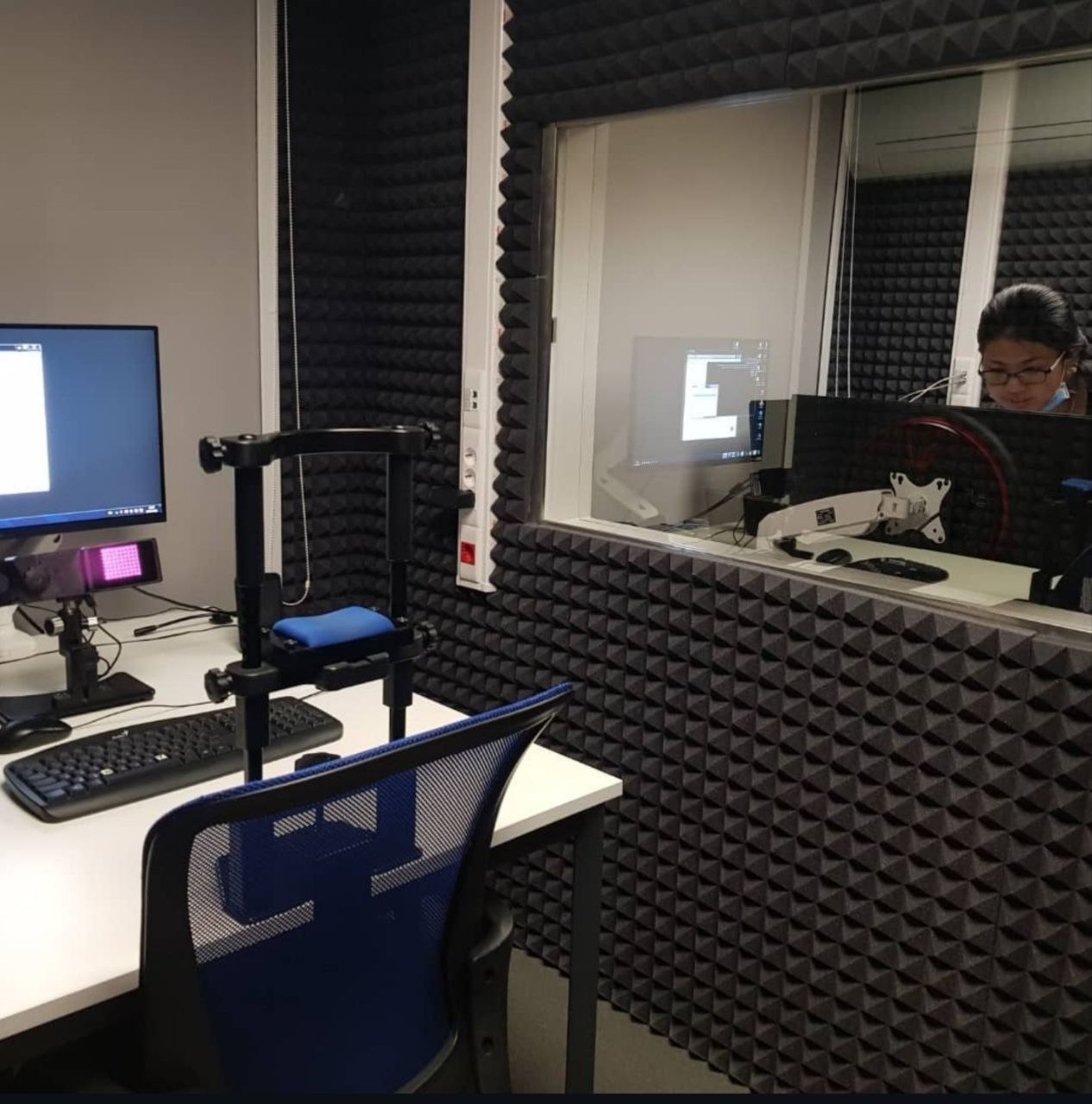 Preparation for the PA-TA experiment. Behavioral lab of the Center for Cognition and Decision Making, HSE University.